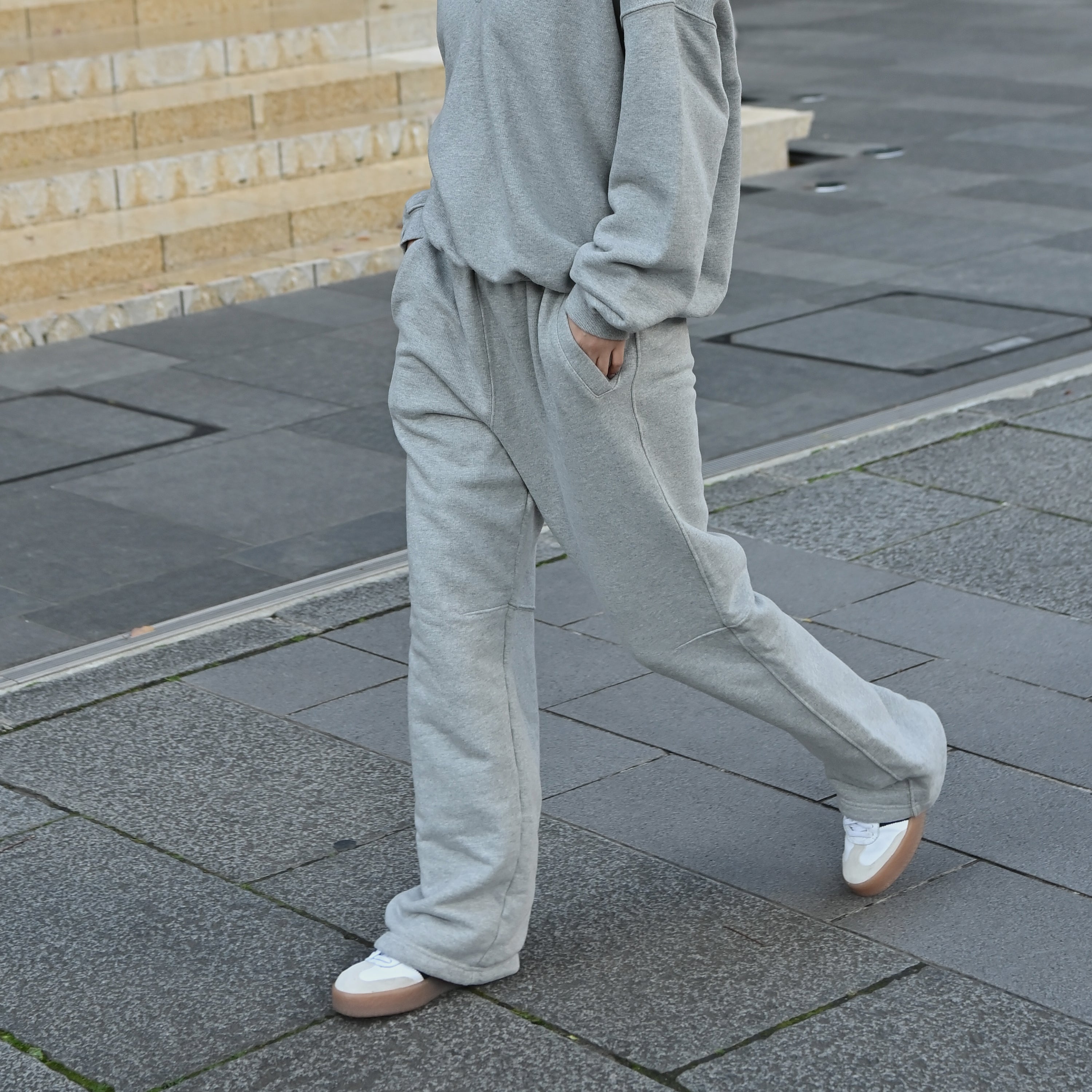 Daily Tuck Pants