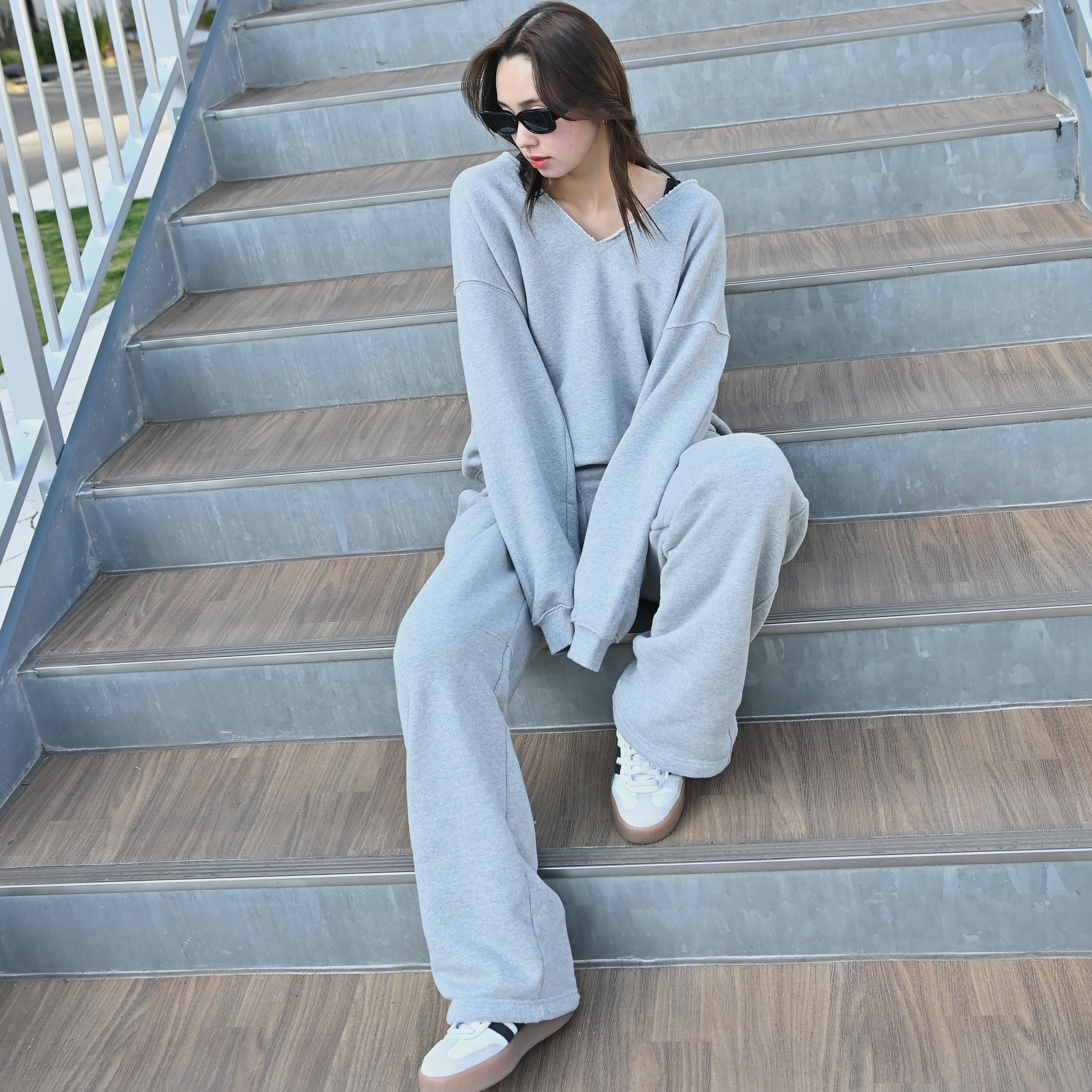 Daily Tuck Pants
