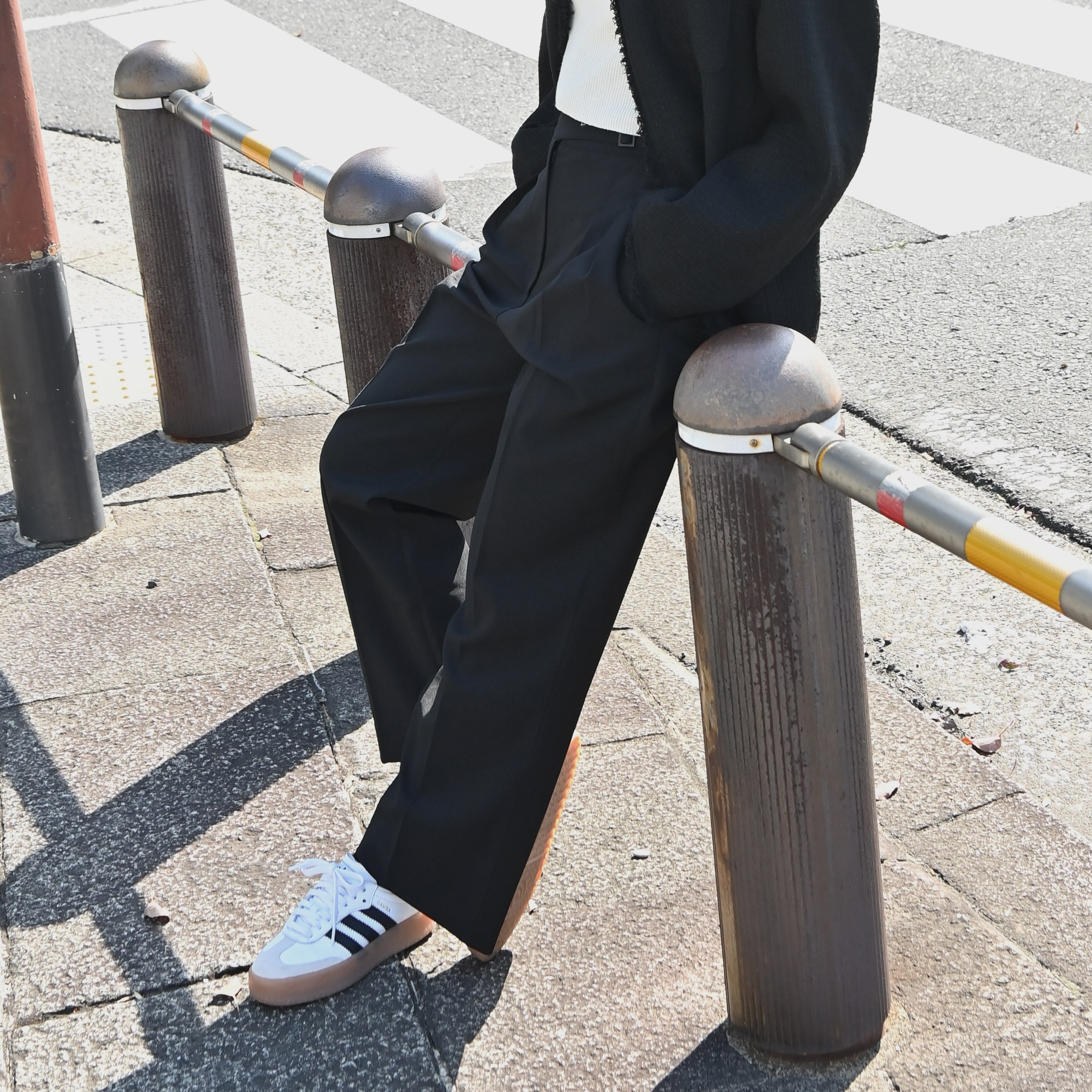 Detail Waist Straight Pants