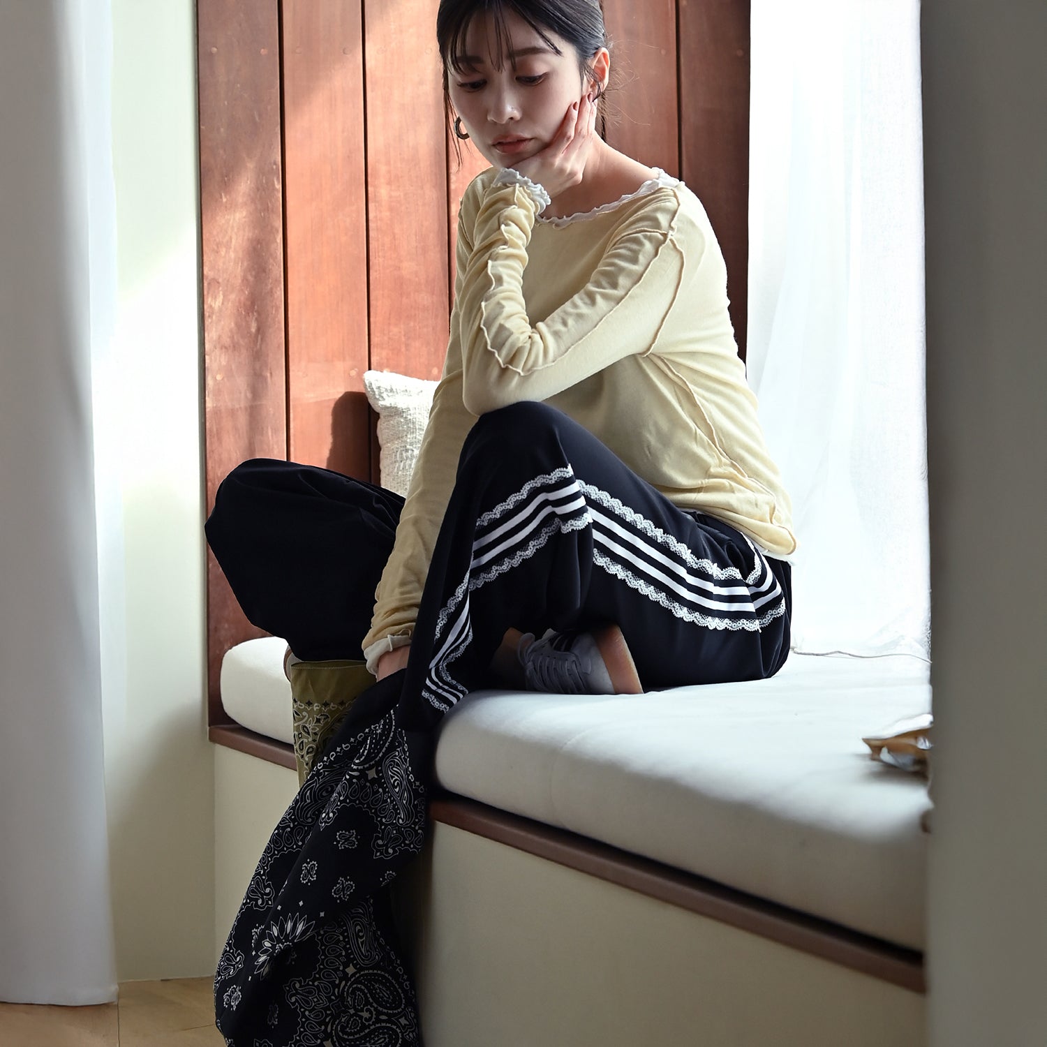 Lace Line 2way Pants