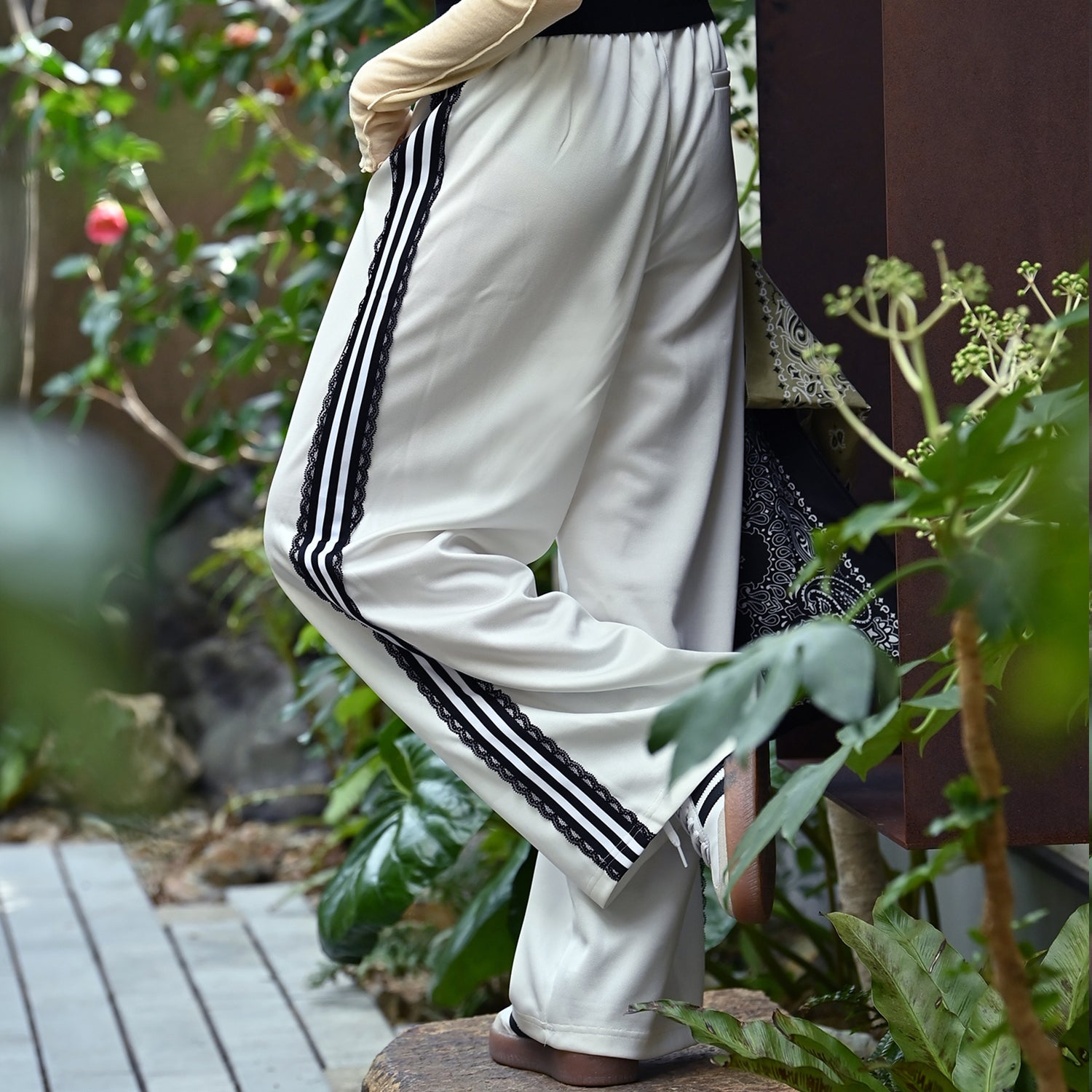 Lace Line 2way Pants
