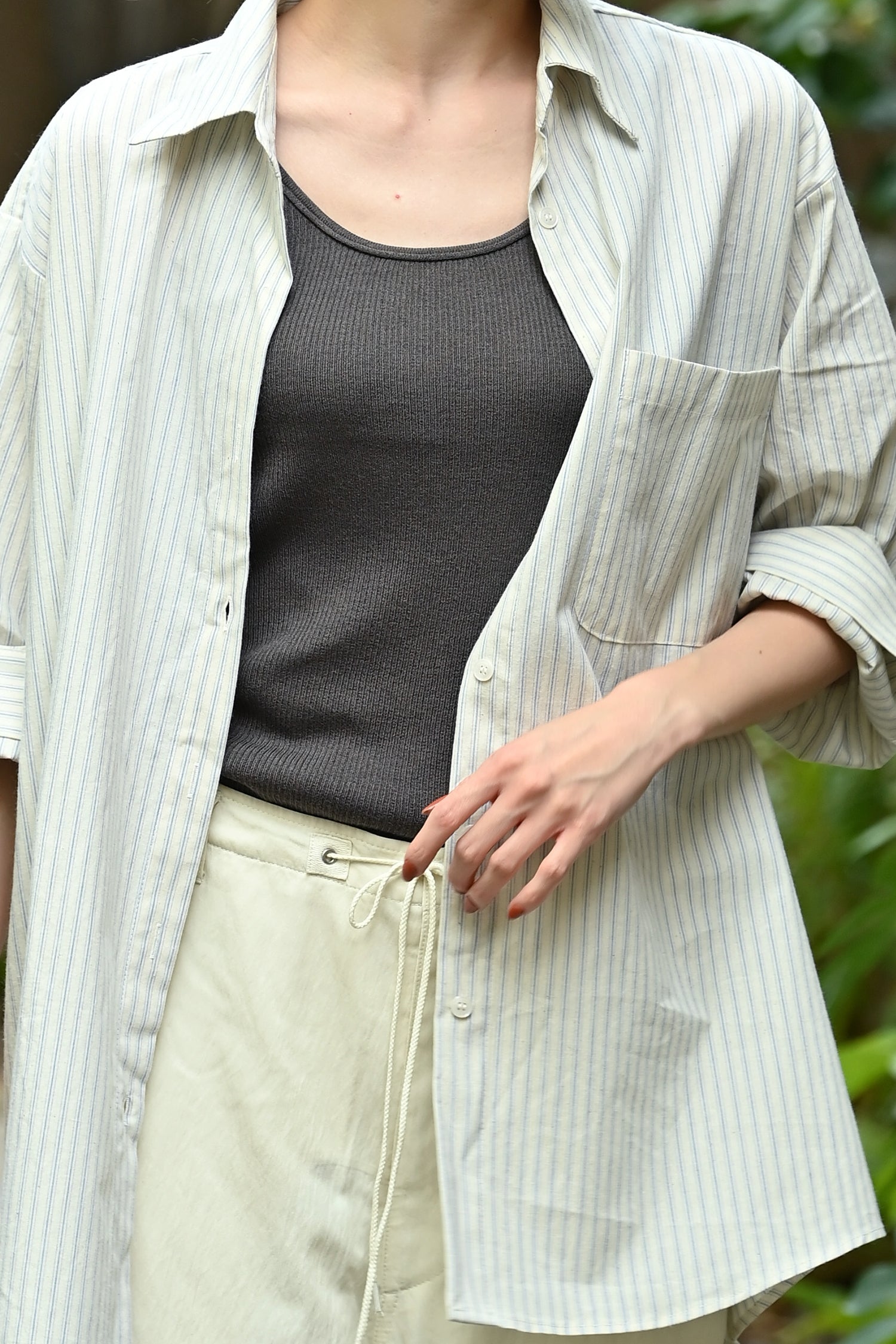 Henry-Neck Sleeveless