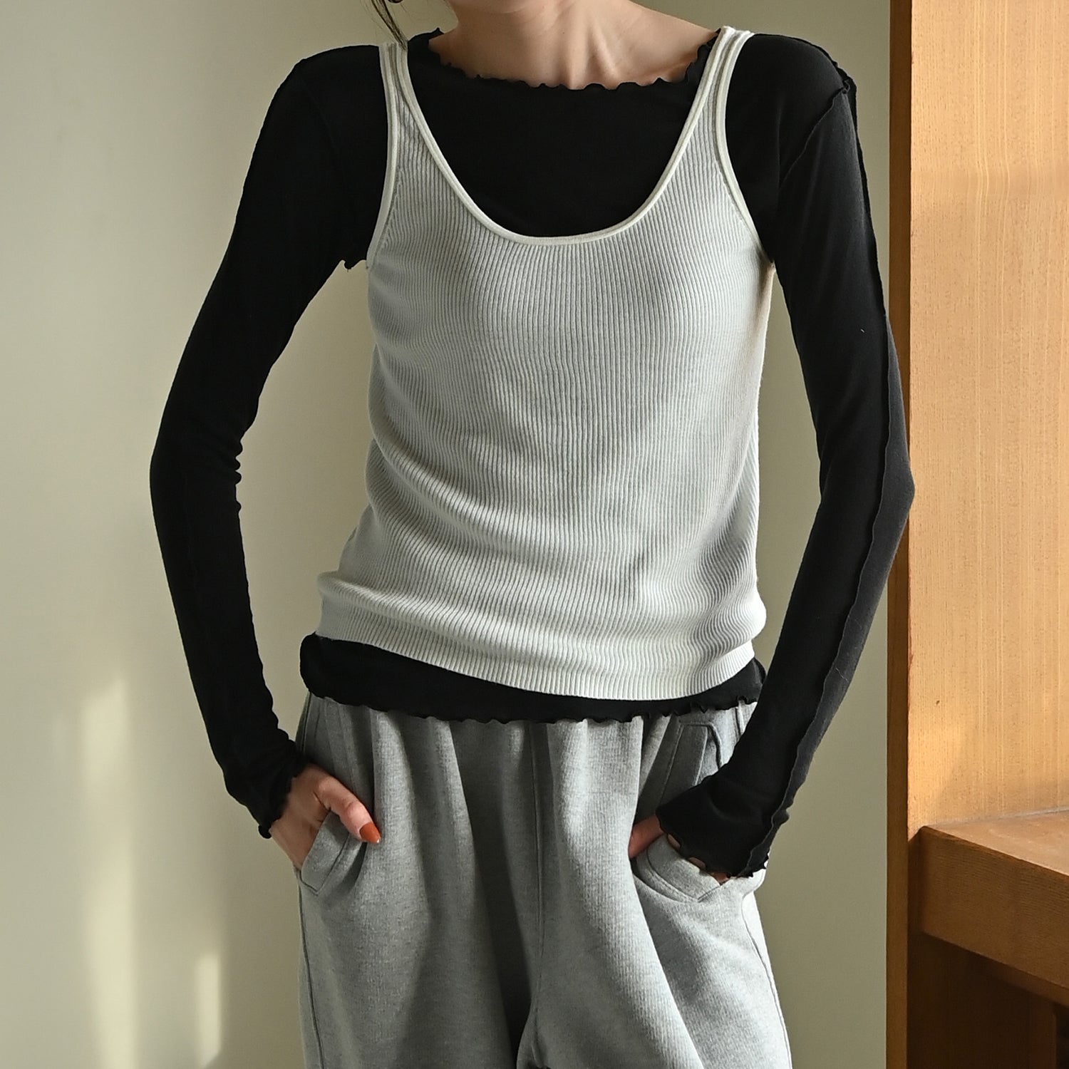 Henry-Neck Sleeveless